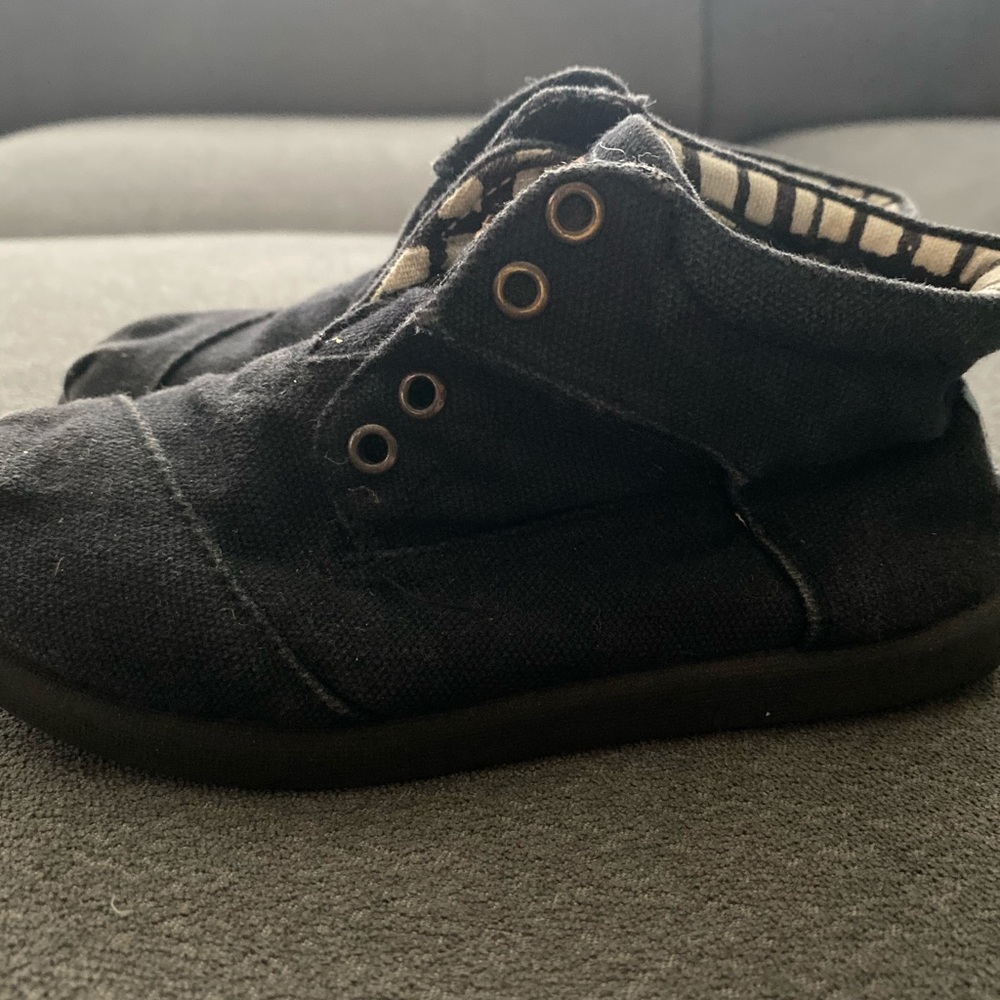 TOMS canvas high top
